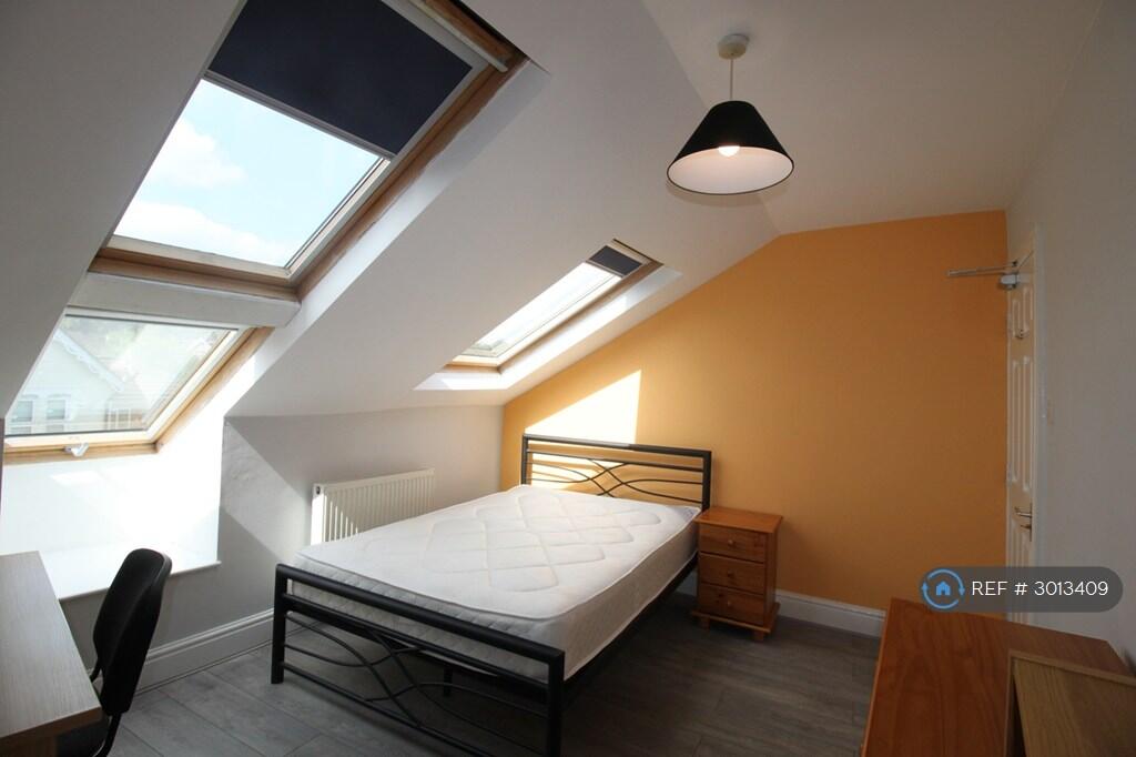 House in Southampton - View 4