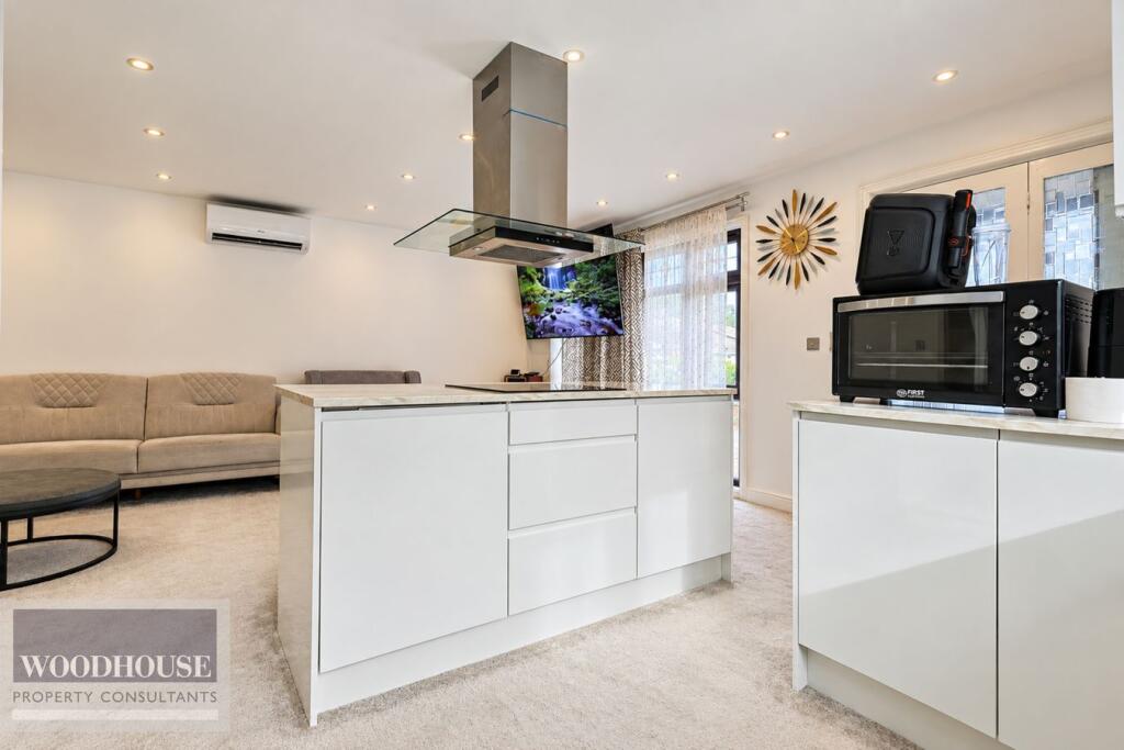 House in Enfield - View 5