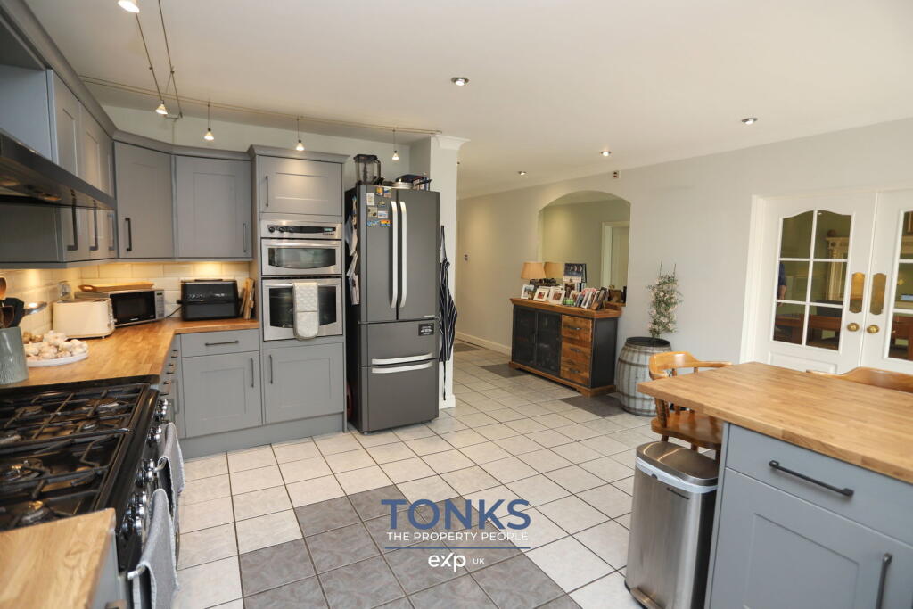 Additional image 7 of Woodland Road, Halesowen, B62 8JS