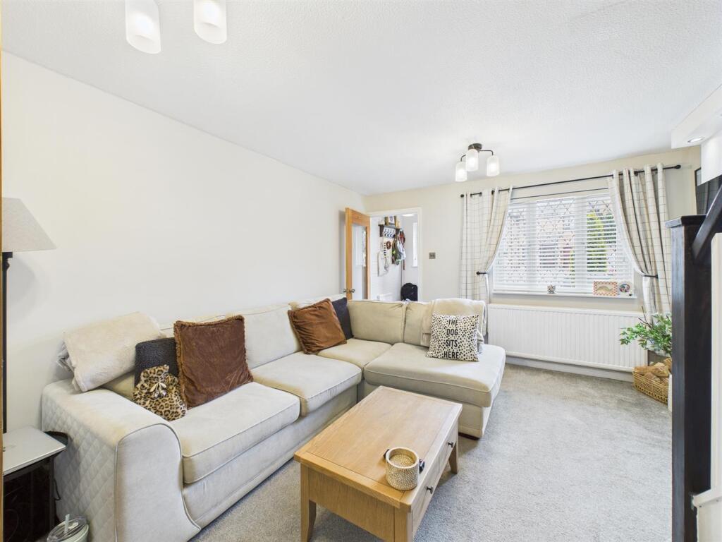 Ullswater Close, Bridgeyate, Bristol, BS30 5XR photo 2