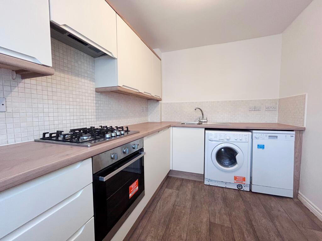 House in Cheltenham, Battledown Park, Oakley - View 4