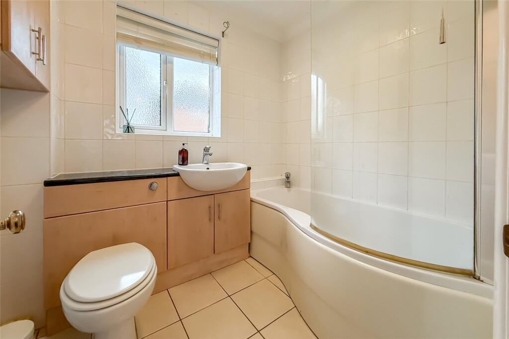 Millers Rise, St. Albans, Hertfordshire, AL1 – další