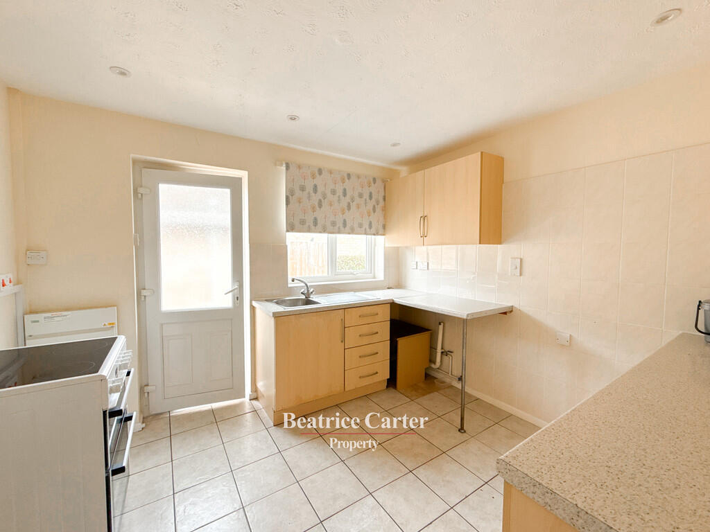 Arrowhead Drive, Lakenheath photo 3