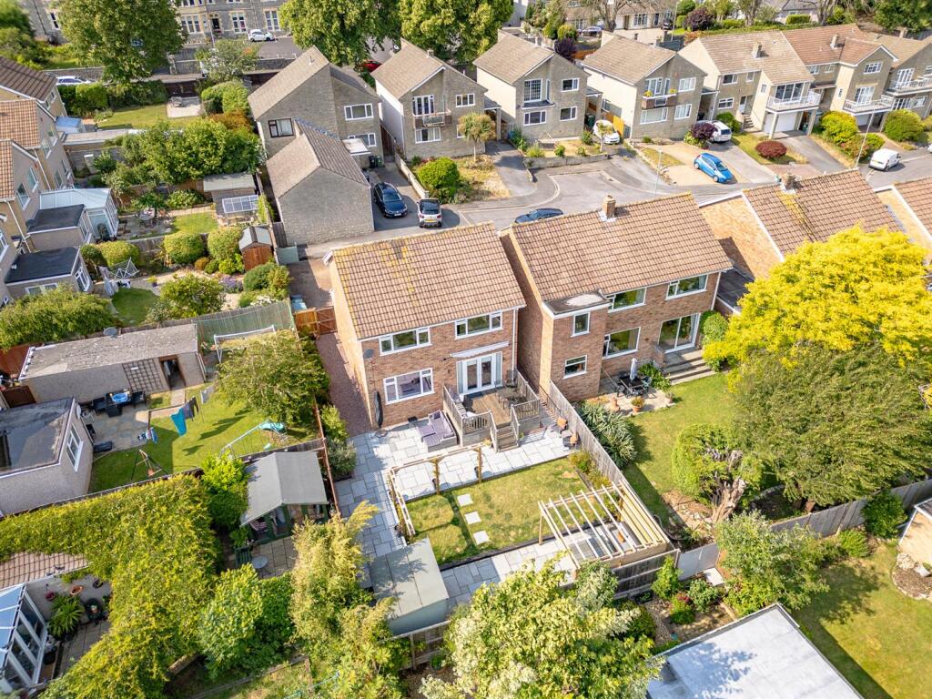 Manor Valley, Weston-Super-Mare photo 2