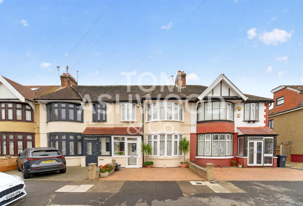 Main image of property: Malvern Drive, Ilford, IG3 9DW