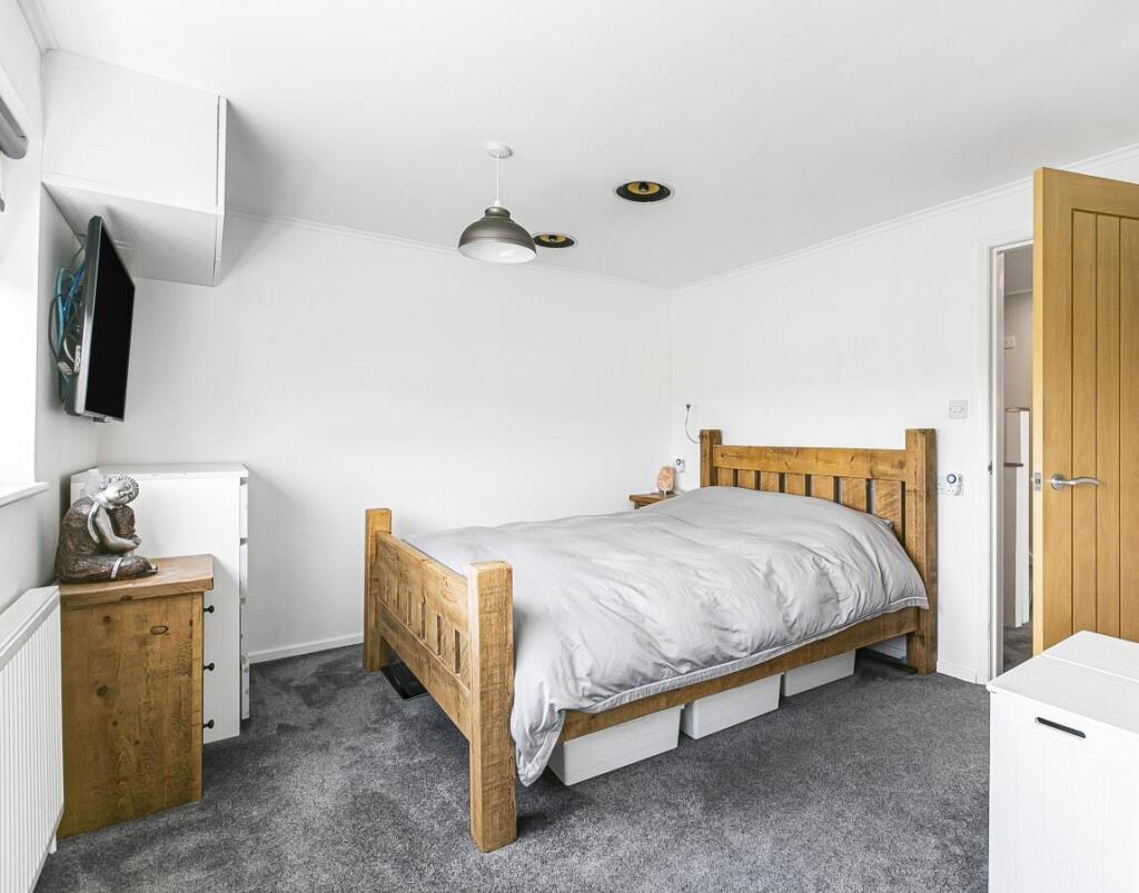 Additional image 7 of Puttocks Drive, Welham Green