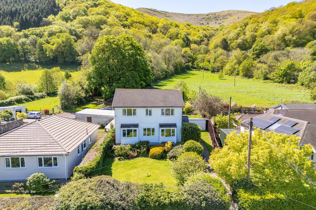 5-bed detached on Llanfoist, Abergavenny, £850,000