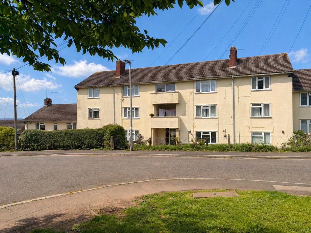 Main image of property: Queens Avenue, Portishead, North Somerset, BS20