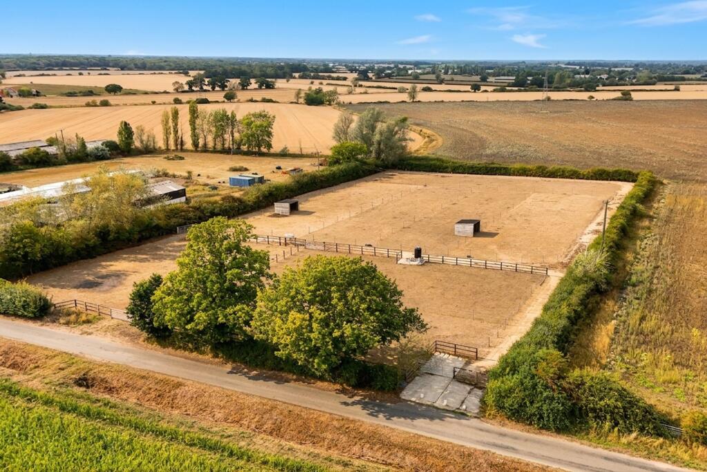House in Mid Suffolk, Rickinghall Superior - View 3