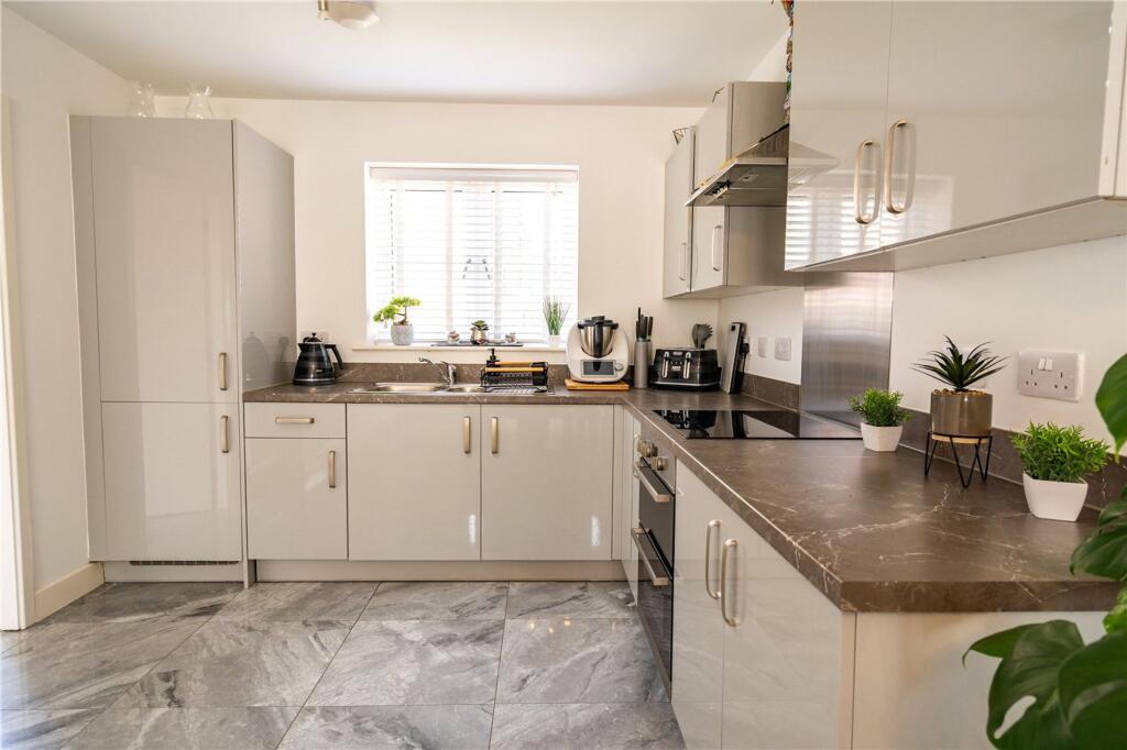 Thornbury Drive, Scartho Top, DN33 photo 4
