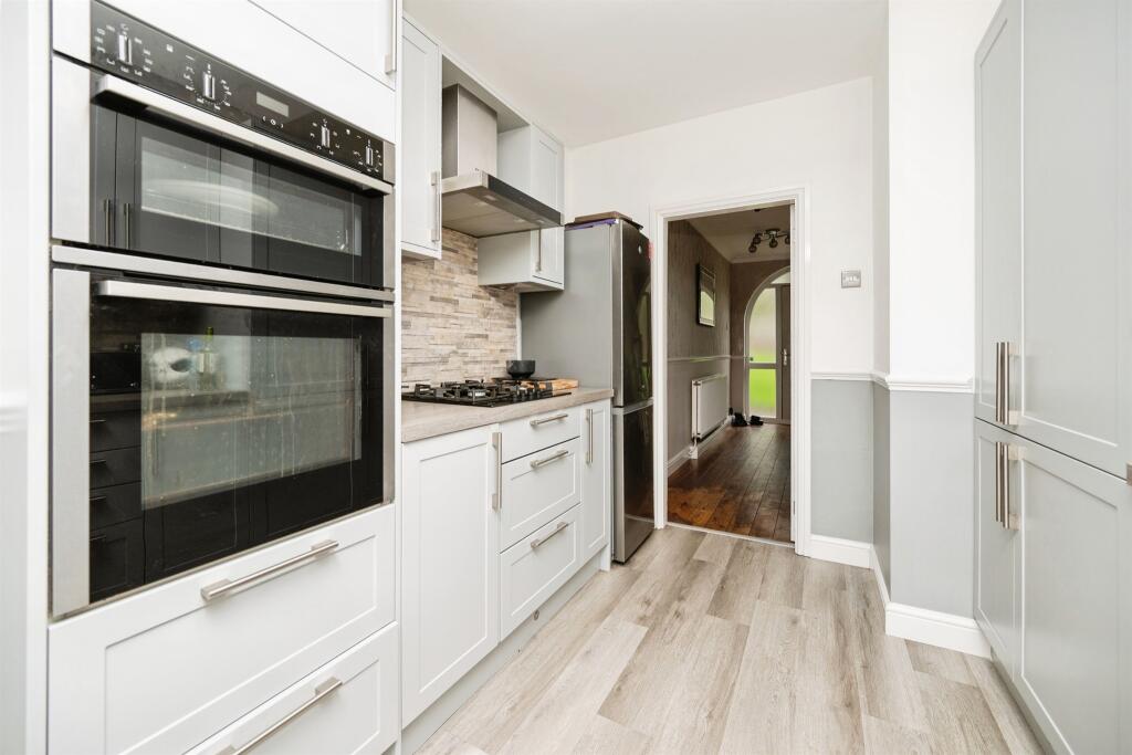 House in Dudley - View 5