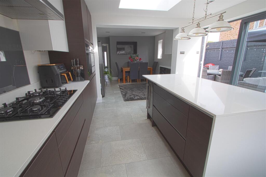 House in Basildon, Billericay - View 5
