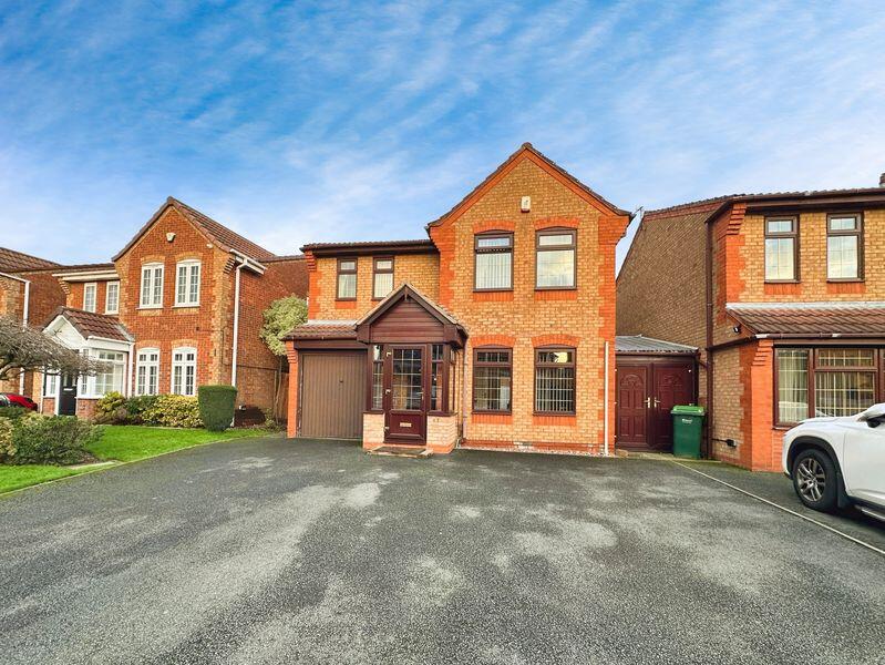 4-bed detached on Woodruff Way, Walsall, WS5 4RL, £365,000