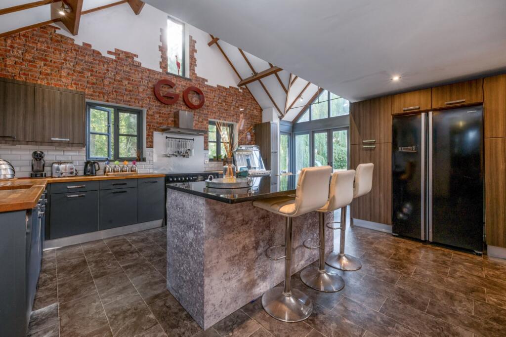 House in South Kesteven, Newstead, Uffington - View 2