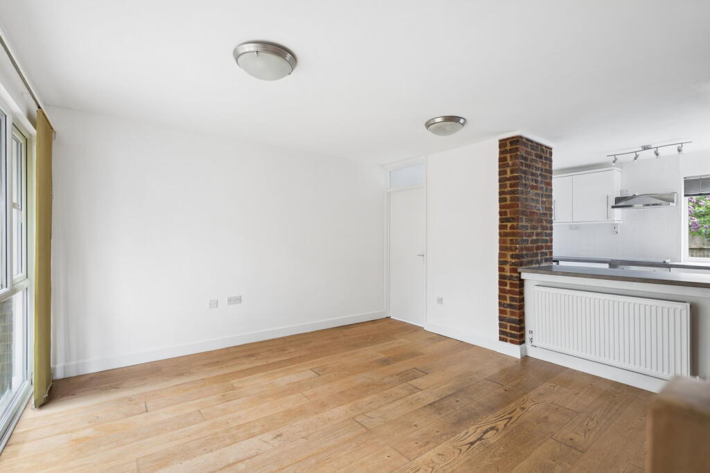 Hawkesworth Close, Northwood, HA6 2FT - View 3