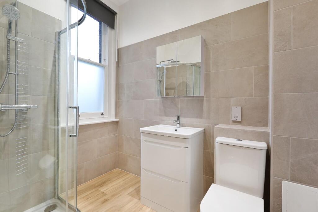 Apartment in London - More