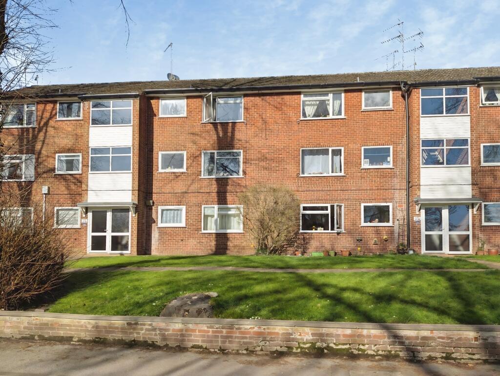 Main image of property: Flat 30, Darlaston Court, 123 Main Road, Meriden, Coventry, West Midlands CV7 7NJ