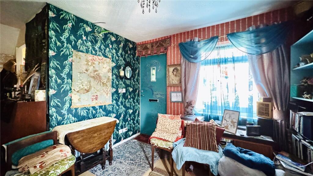 Sprucedale Close, Swanley, Kent, BR8 - View 5