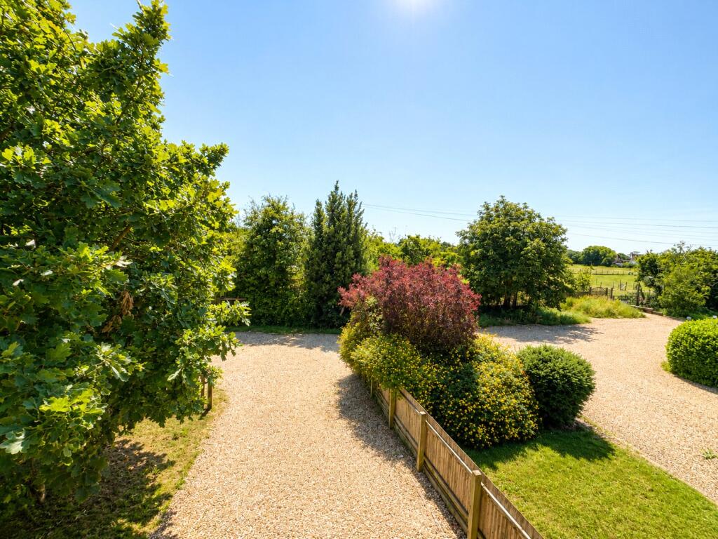 House in Havant, Hampshire - View 2