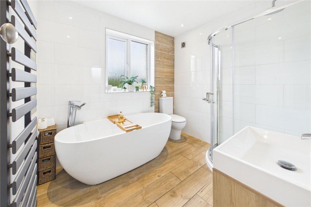 House in Radstock, Bath and North East Somerset - More