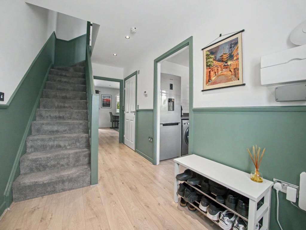 House in Southend-on-Sea - View 5
