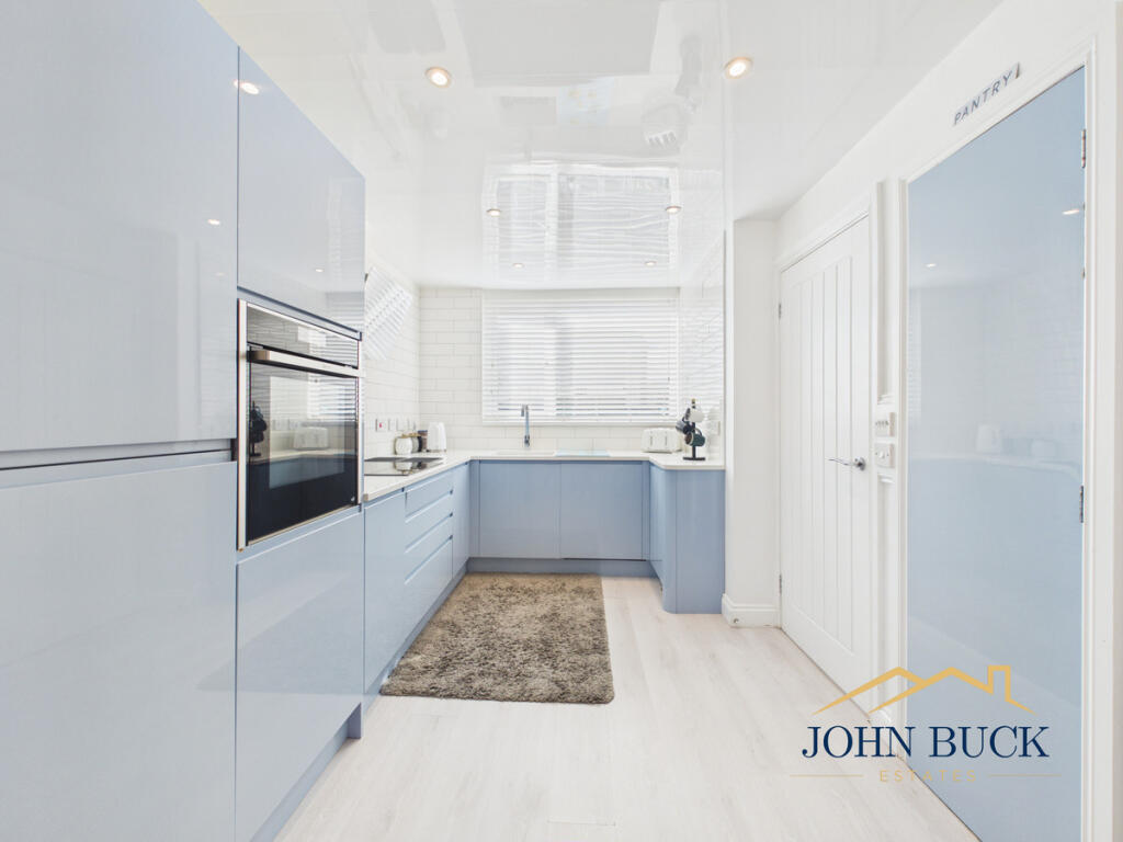 House in Newcastle upon Tyne - View 5