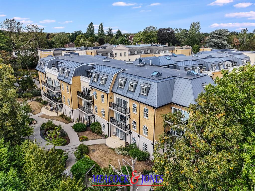 Apartment in Chelmsford - View 2