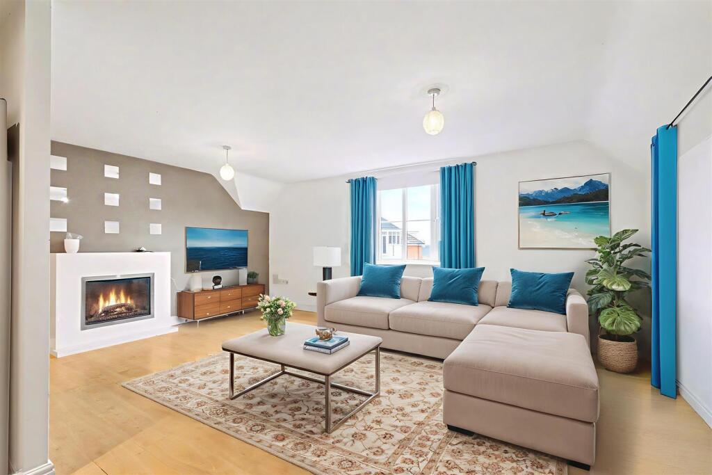 Edison Way, Arnold photo 3