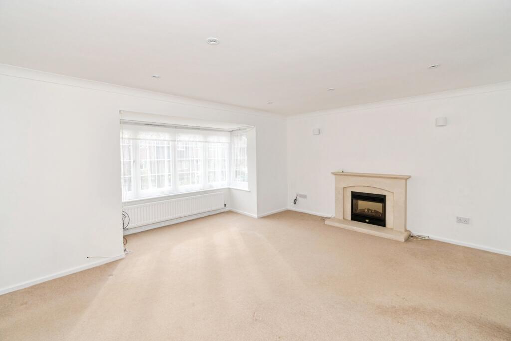 Fir Close, Lyndhurst, Hampshire, SO43 photo 3