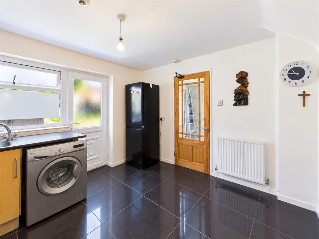 House in Liverpool, Prescot - More