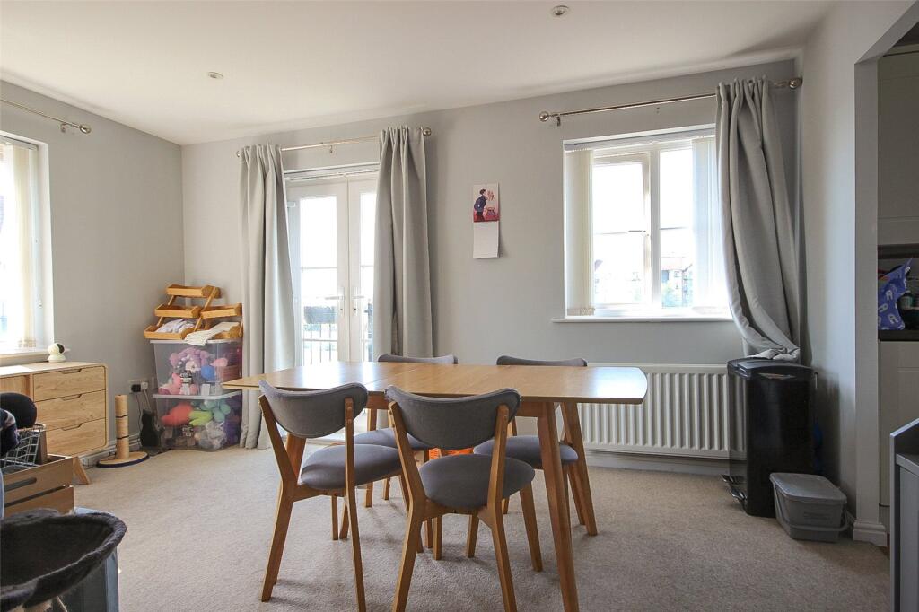 Apartment in Milton Keynes - View 5
