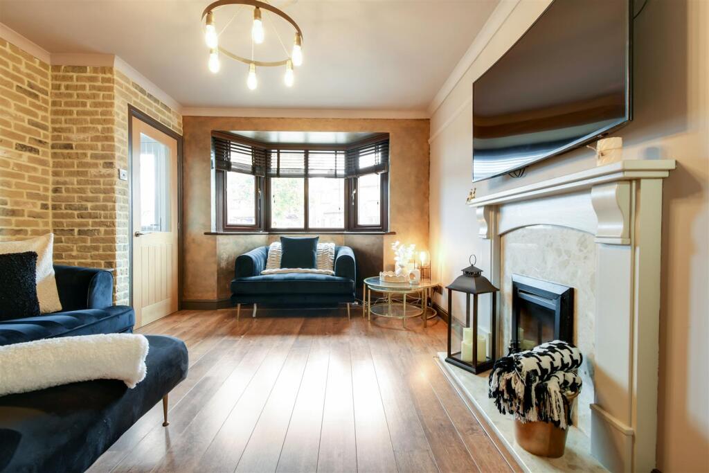 House in Broughton, North Lincolnshire - View 2