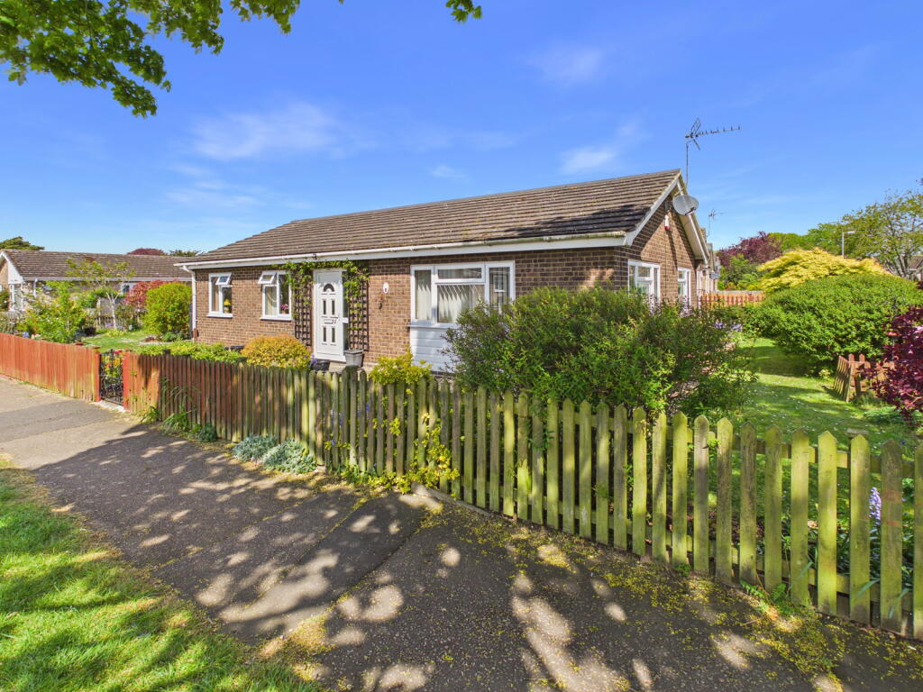 Main image of property: Vicarage Walk,Watton,Thetford,IP25 6PH