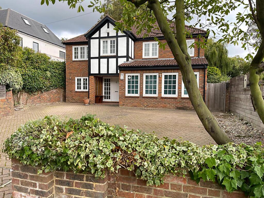 Main image of property: The Fairway, New Malden, Surrey, KT3