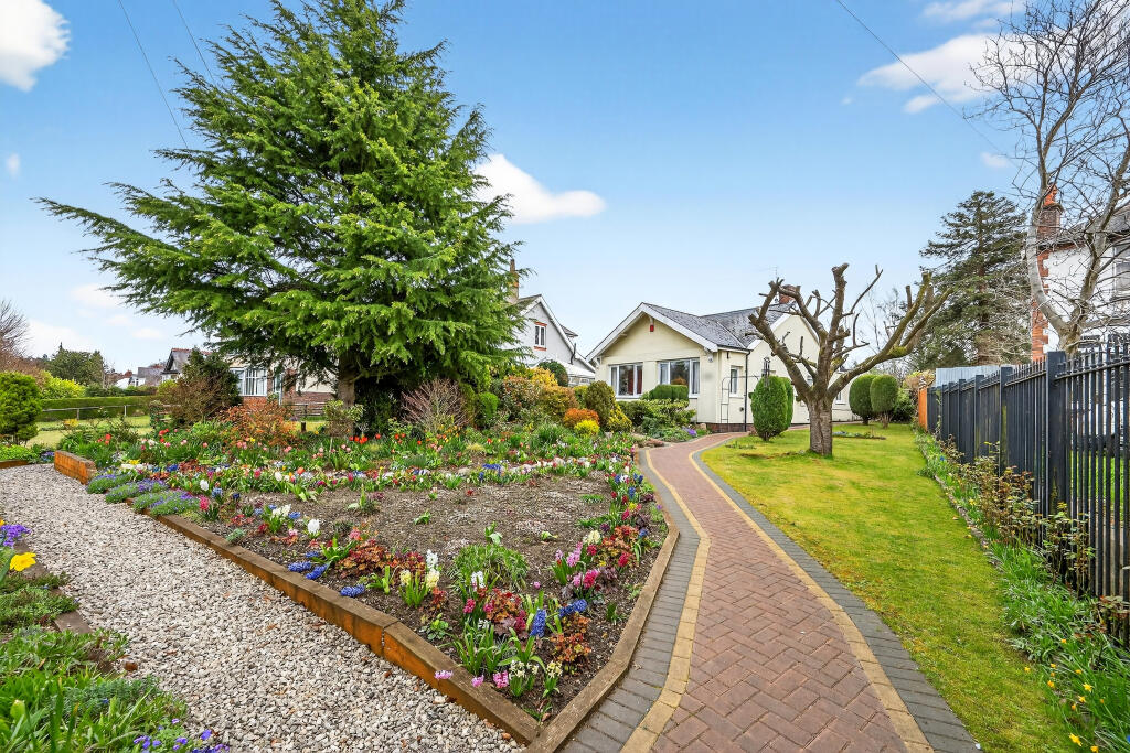 Main image of property: Stourport Road, Kidderminster, DY11