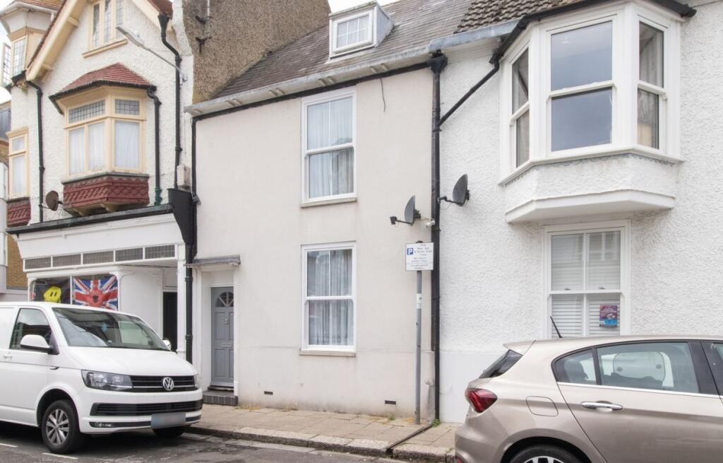 Main image of property: East Street, Herne Bay, Kent, CT6