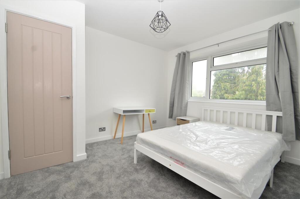 5 bedroom house for rent