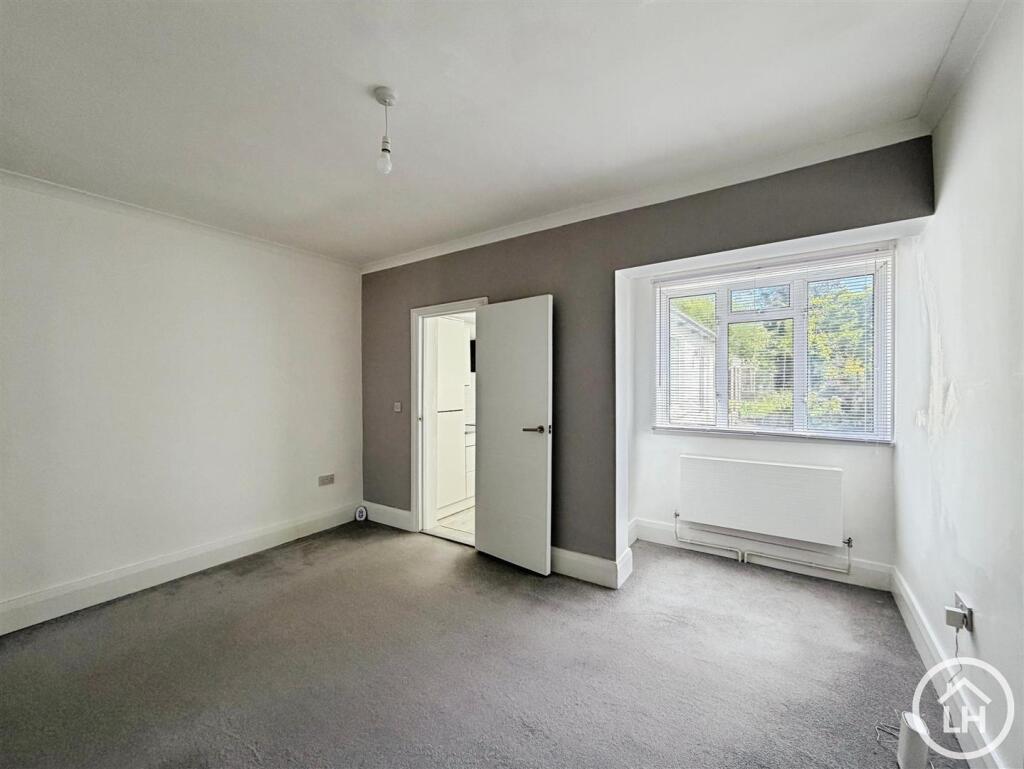 Napier Road, Gillingham - View 5