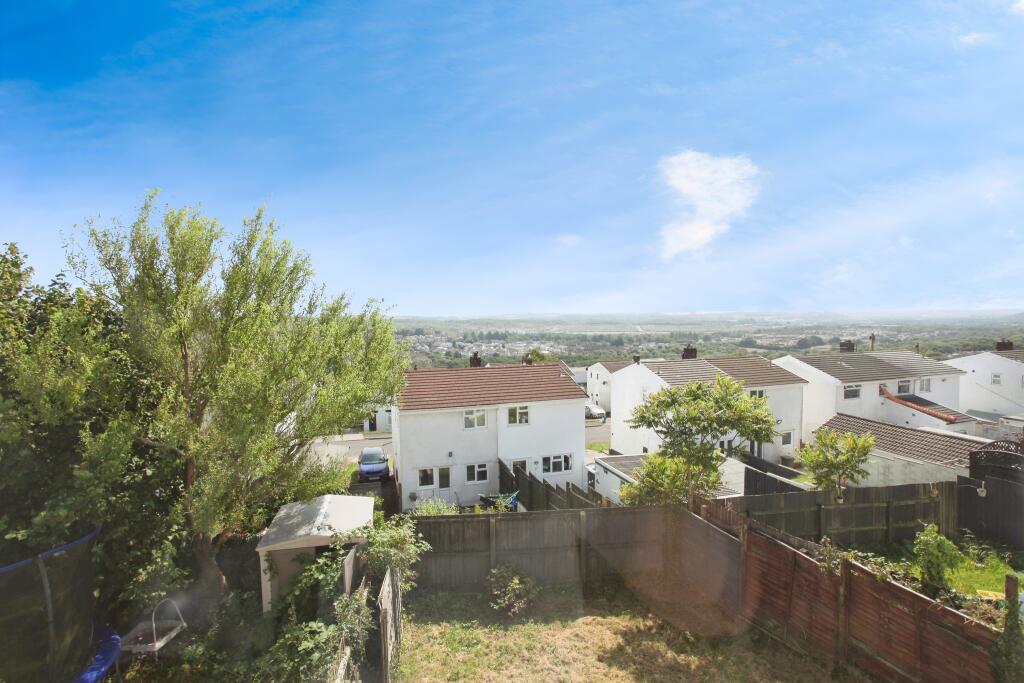 Meadow Rise, Pontyclun, CF72 photo 3