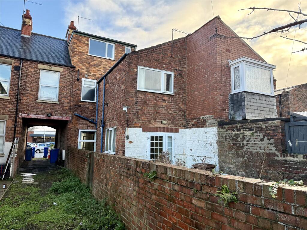 3-bed terraced on St. Johns Street, Bridlington, East Yorkshire, YO16, £155,000