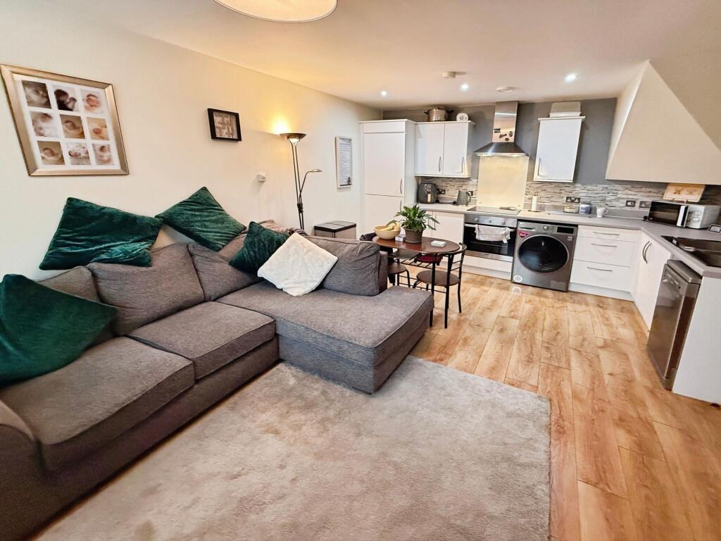 House in Telford - View 3