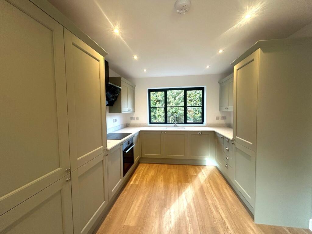 House in Stroud, Eastington - View 4