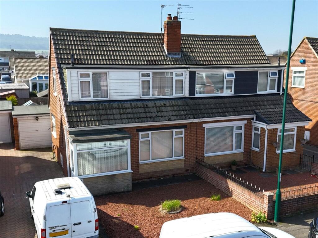 3-bed semi-detached on Churchill Drive, Marske-By-The-Sea, TS11, £150,000