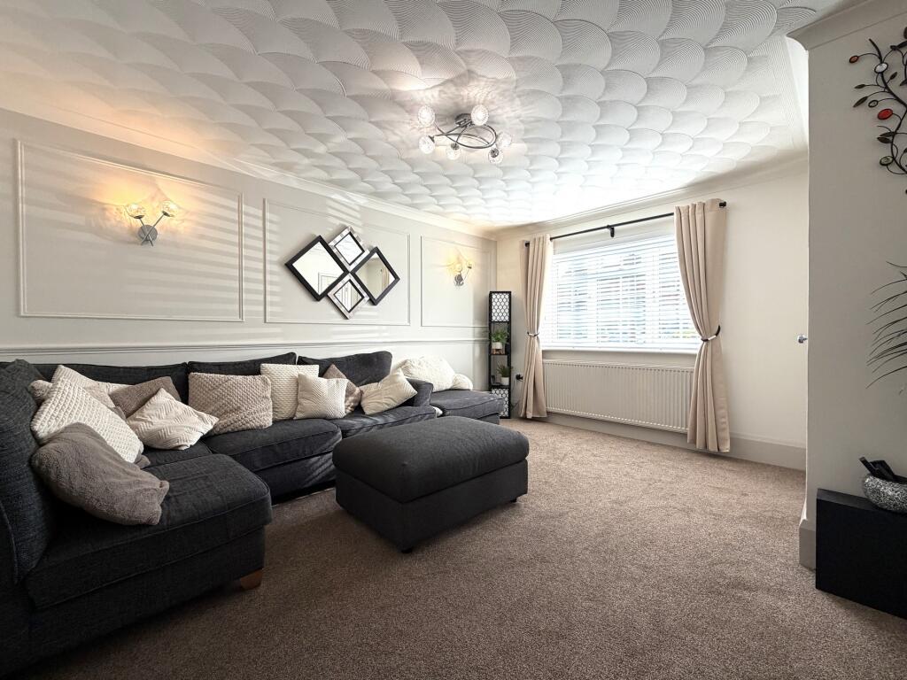 House in Stratton St Margaret, Swindon - View 3