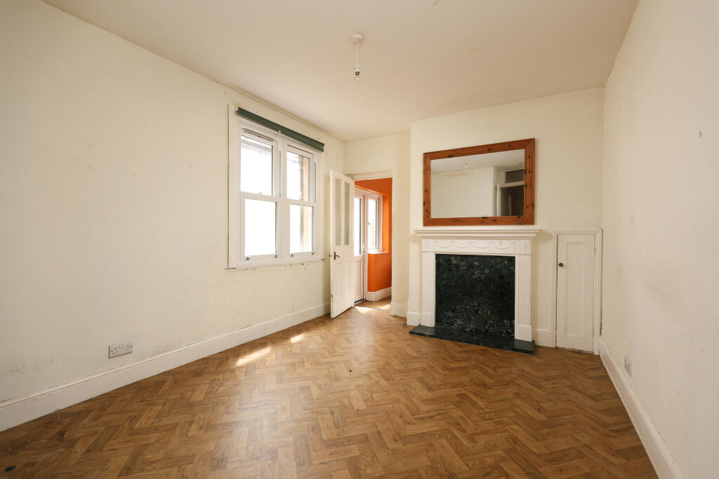 House in Bristol, Spike Island - View 5