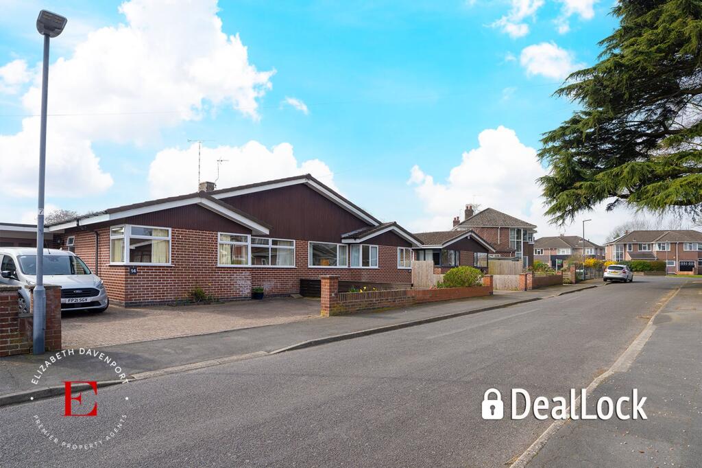 Main image of property: Suncliffe Drive, Kenilworth, CV8