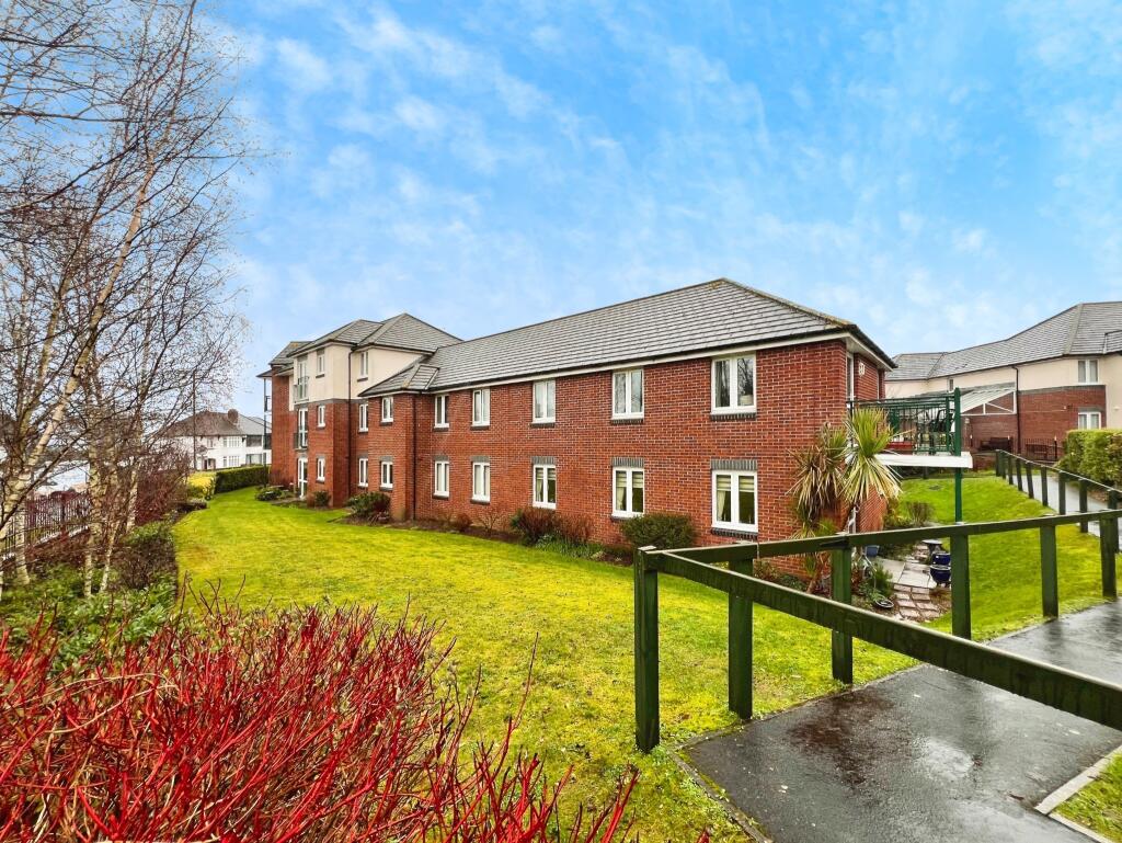Main image of property: Kenilworth Gardens, West End, Southampton