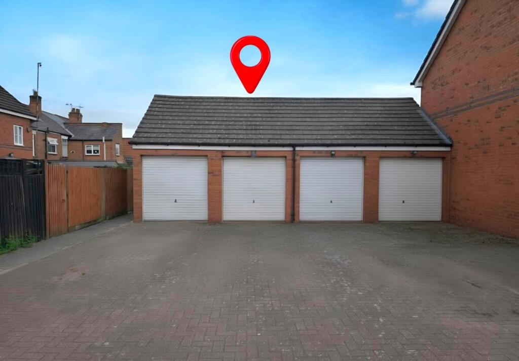 House in Coventry, Bedworth Heath - View 2