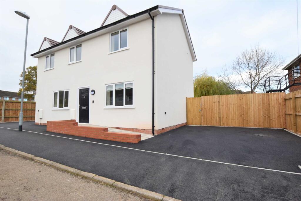 Main image of property: Elgar Avenue, Malvern