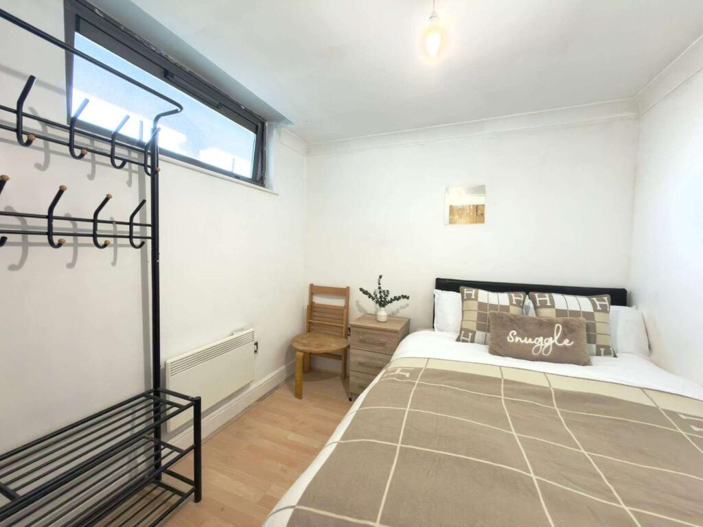 Main image of property: Francis Road 19